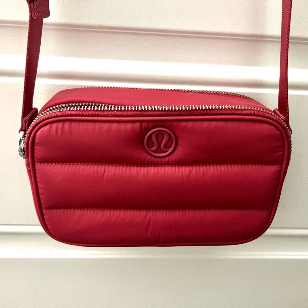 lululemon Athletica, puff, dark pink Crossbody Bag